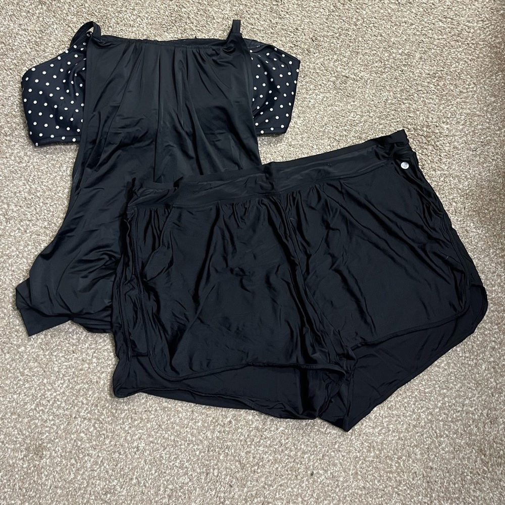 LANE BRYANT 2- piece Swimwear Set with Shorts